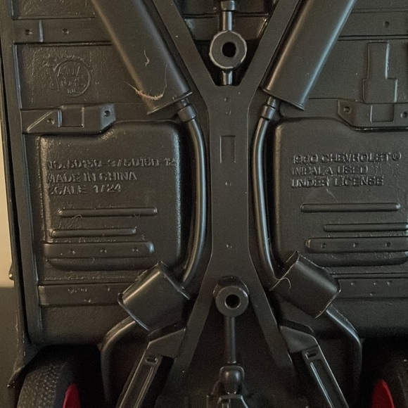 Jada Toys Road Rats ‘60 Chevy Impala Metal Die Cast, 1:24 - Picture 11 of 11